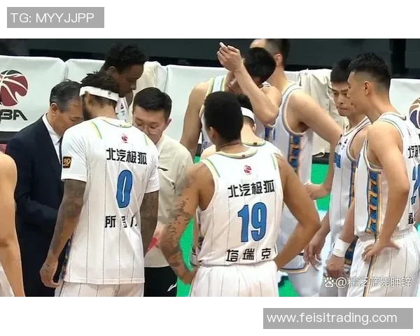 山东队与广厦队的精彩对决最终比分揭晓，谁能笑到最后呢