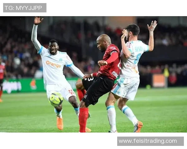 巴黎足球迎战格勒诺布尔全力争胜展现球队实力与斗志