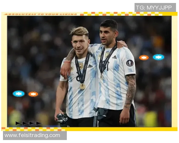 马丁内斯的传奇旅程：从足球新星到世界级教练的蜕变与荣耀