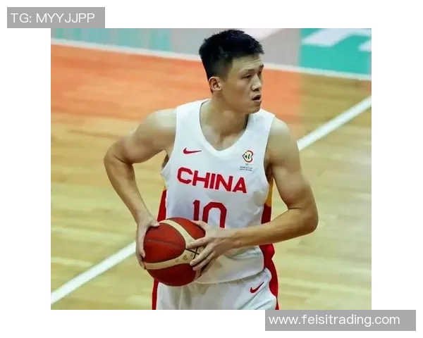 周鹏：从篮球场上的传奇到生活中的榜样，激励无数年轻人追梦之路