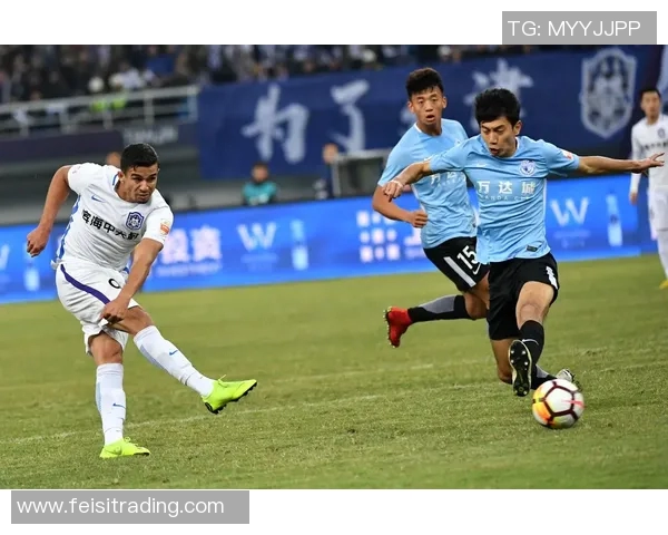 大连一方迎战泰达争夺关键三分球迷期待精彩对决与激情时刻 大连一方迎战泰达争夺关键三分球迷期待精彩对决与激情时刻