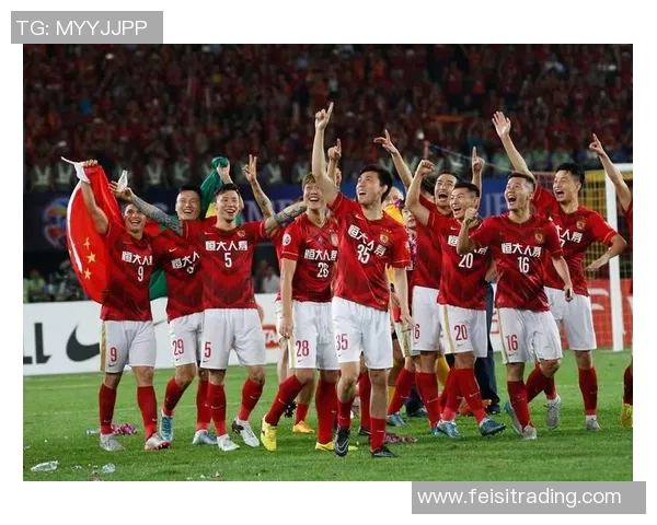 恒大与上港之战引发外媒热议解析两队战术与球员表现